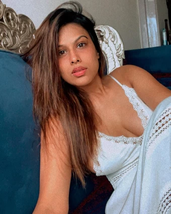 Nia Sharma looks sexy