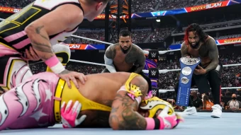 The Usos defended their Smackdown Tag-Team Championship