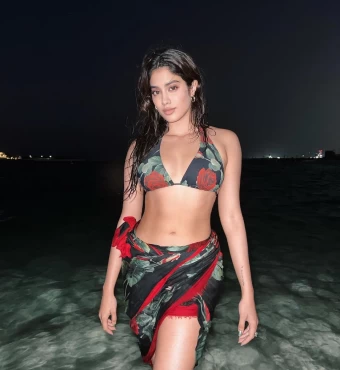 Janhvi Kapoor Turns Up The Heat In Dubai Wearing A Floral Bikini