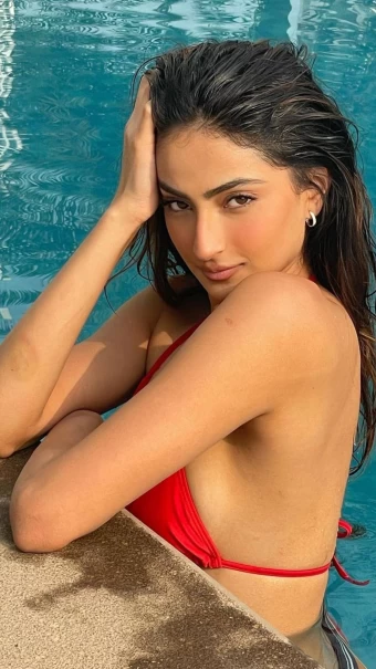 Palak Tiwari looks sexy in the red bikini