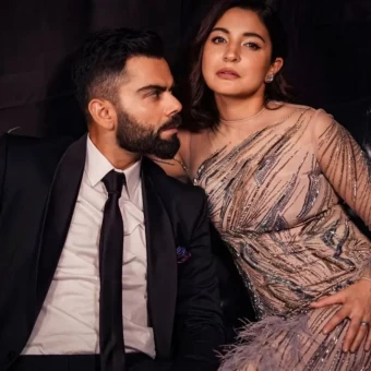 Virat Kohli can't seem take his eyes off Anushka Sharma in this click