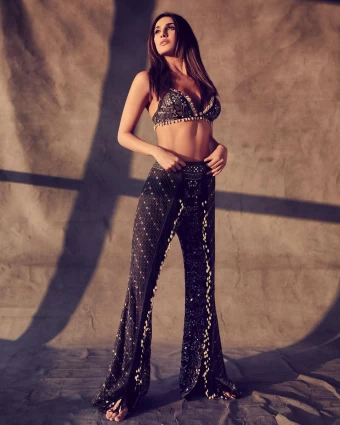 Vaani Kapoor looks stunning in the black bralette and pants