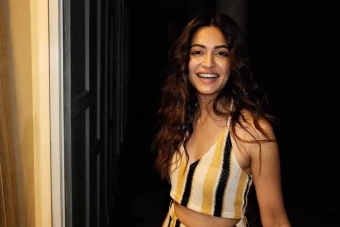 Kriti Kharbanda looks like a summer queen, be it in swimsuits or chic summer outfits