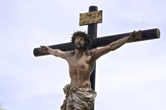 jesus christ realistic statue