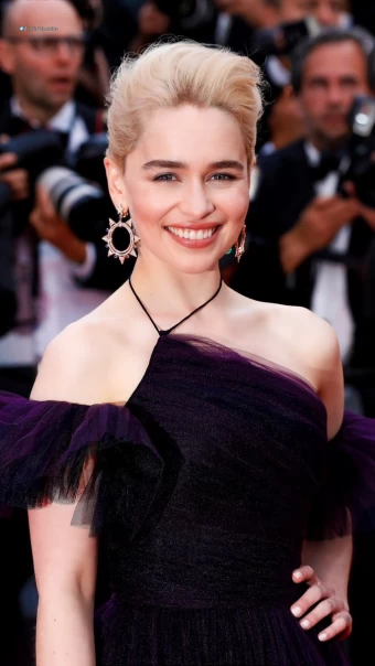 Emilia Clarke Black