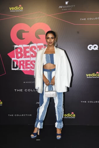 Shriya Pilgaonkar looks sassy in a denim ensemble at the GQ Best Dressed Awards 2022
