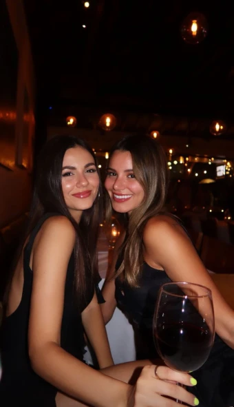 Victoria Justice and Madison Grace