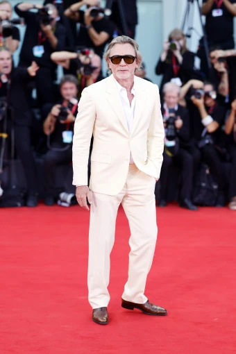 Daniel Craig wears Loewe at the “Queer” premiere during the Venice Film Festival 2024.