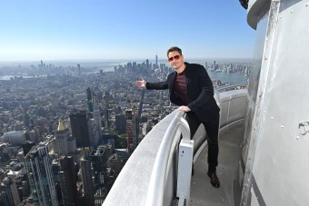 Justin Hartley is on top of the world at the Empire State Building in NYC