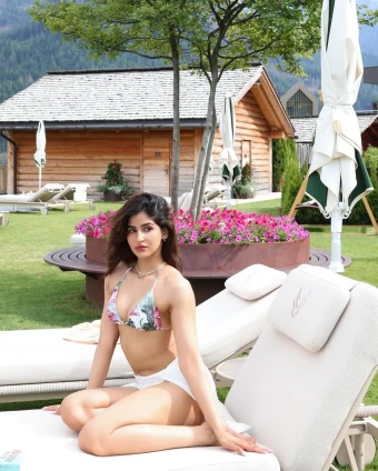 Turning every poolside into a luxe playground, Sakshi mixes glamour with playful charm–sunny days never looked so chic.