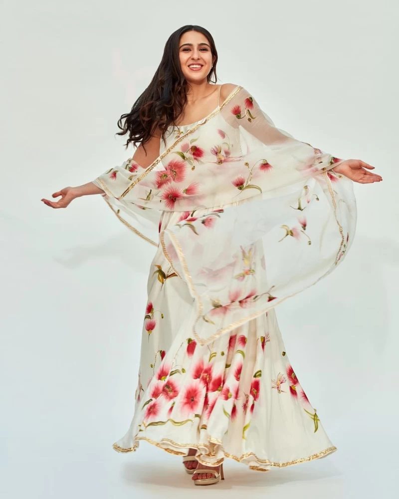 Sara Ali Khan's floral white cotton anarkali is apt to beat the summer heat