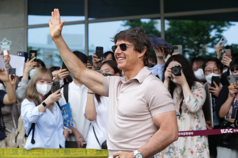 Tom Cruise continues his 