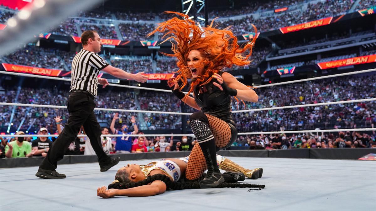 Becky Lynch pinned Bianca Belair in second to be crowned Smackdown Womenâ€™s Champion (WWE)
