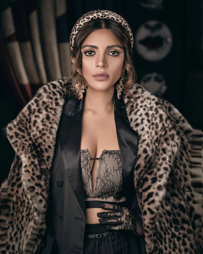 Shama Sikander looks stunning in the bralette and fur coat.