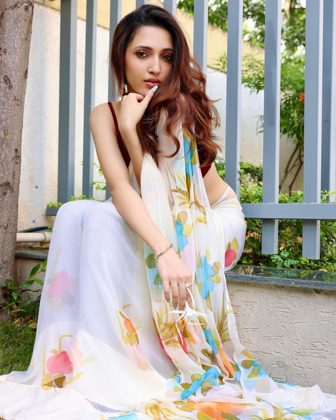 Neha Shetty looks gorgeous in the chiffon saree