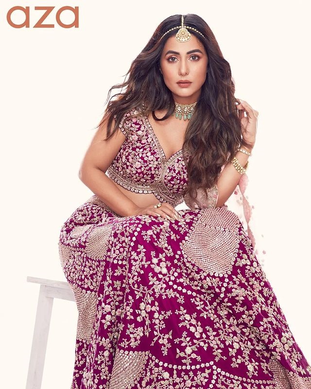 Hina Khan looks regal in the ornate purple lehenga