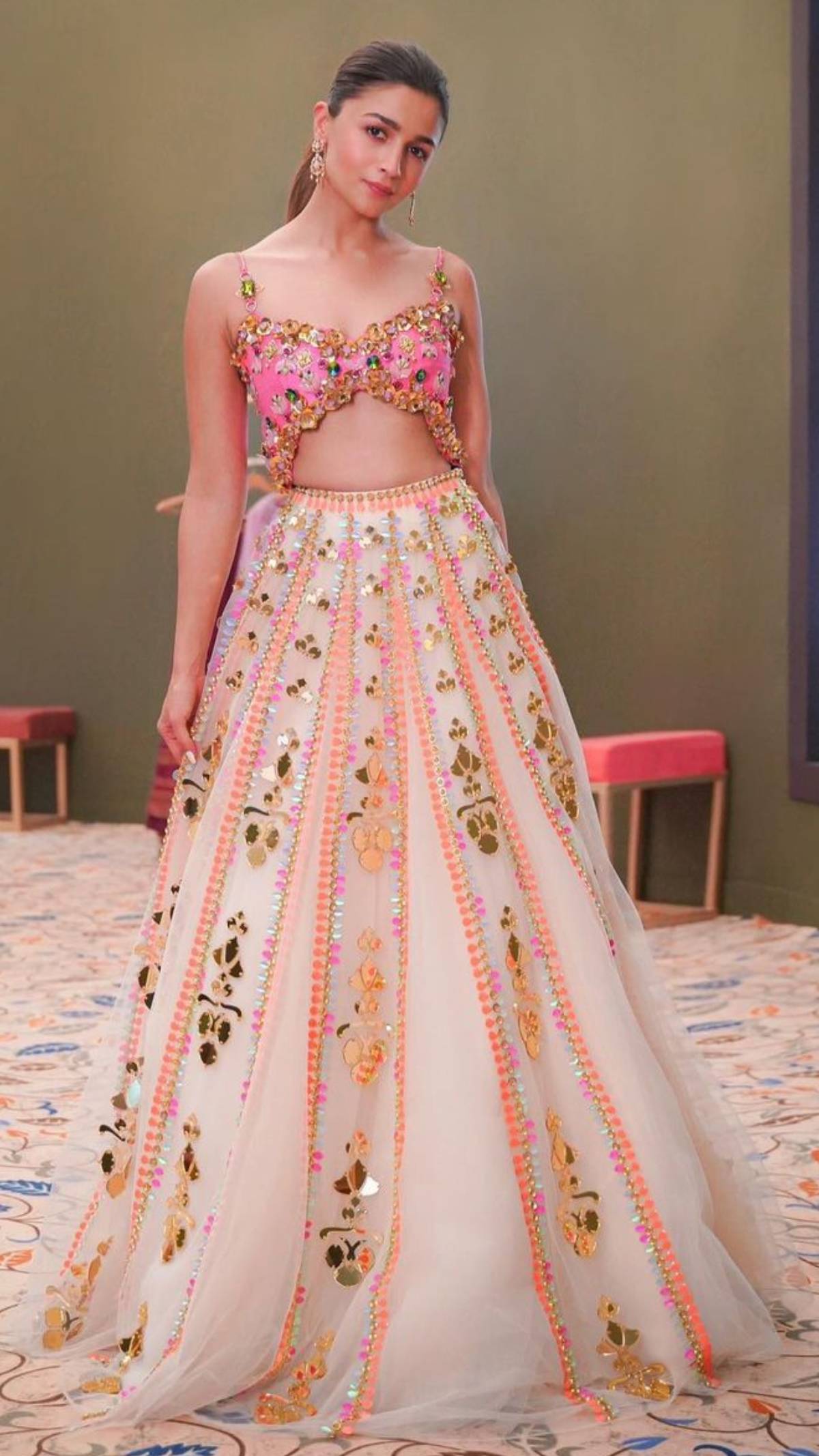 Alia Bhatt gives her twist to a modern princess in a quirky lehenga