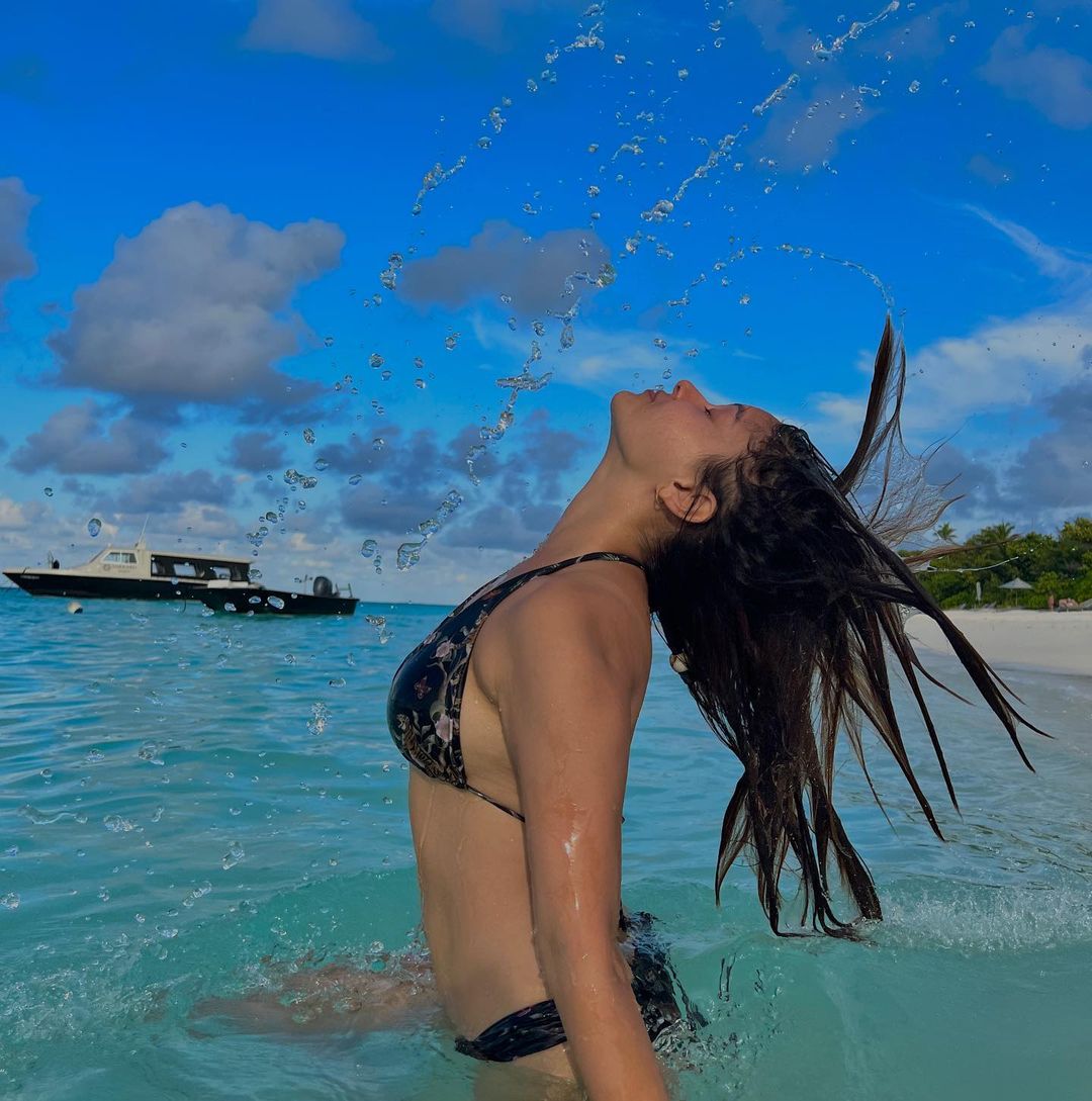 Rubina Dilaik looks sexy in as she takes a dip in the ocean