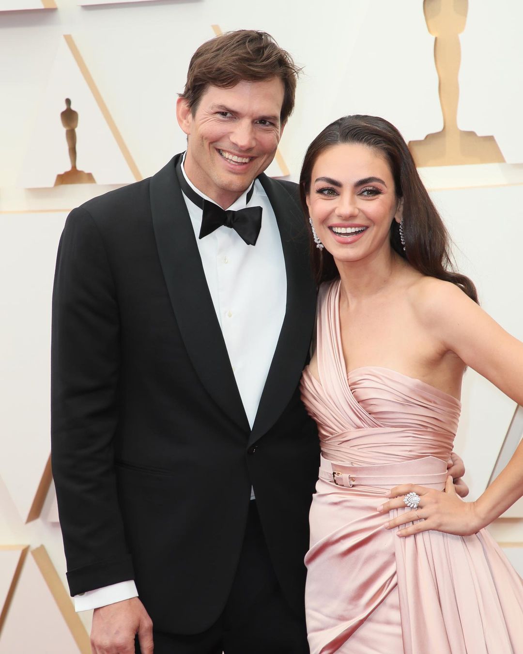 Ashton Kutcher and Mila Kunis looked gorgeous in each other's company