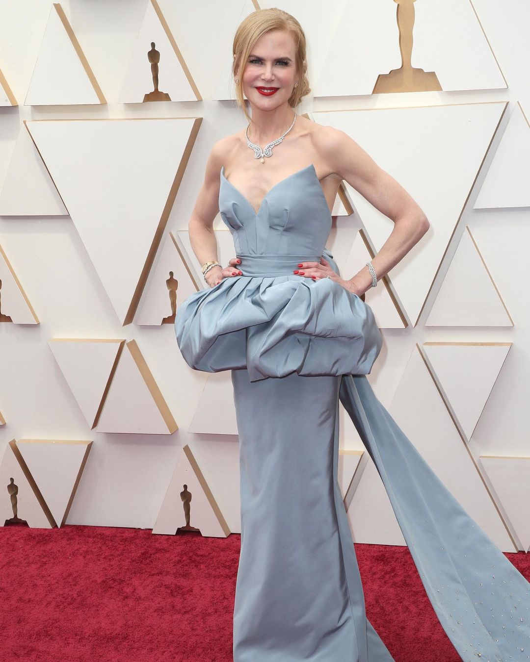 Nicole Kidman keeps it elegant in the pale blue gown by Armnai Prive