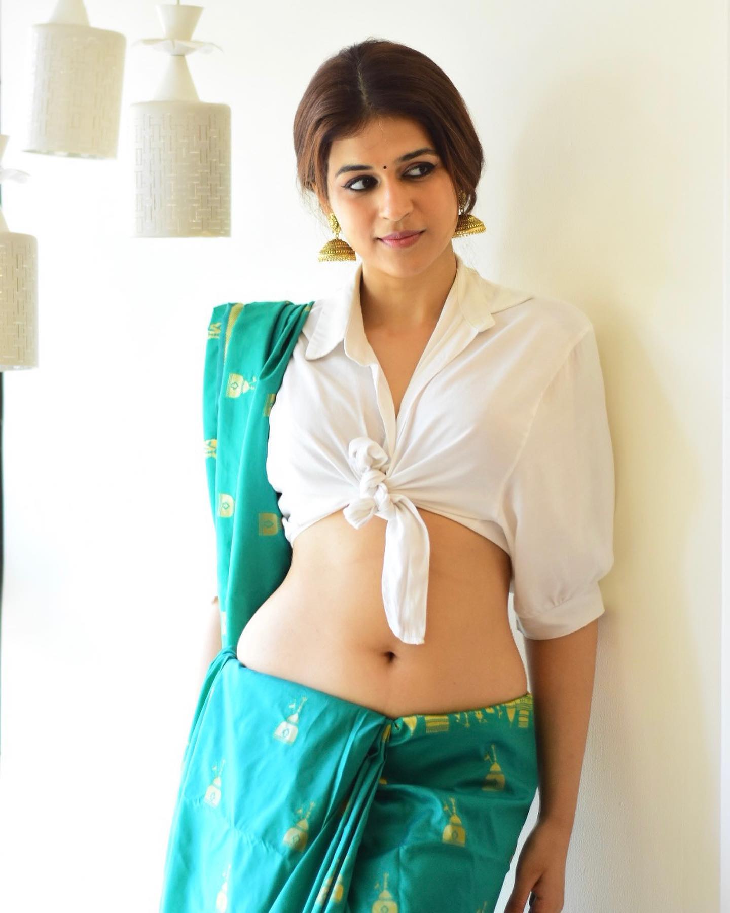 Indian Actress Shraddha Das sexy Saree Photoshoot