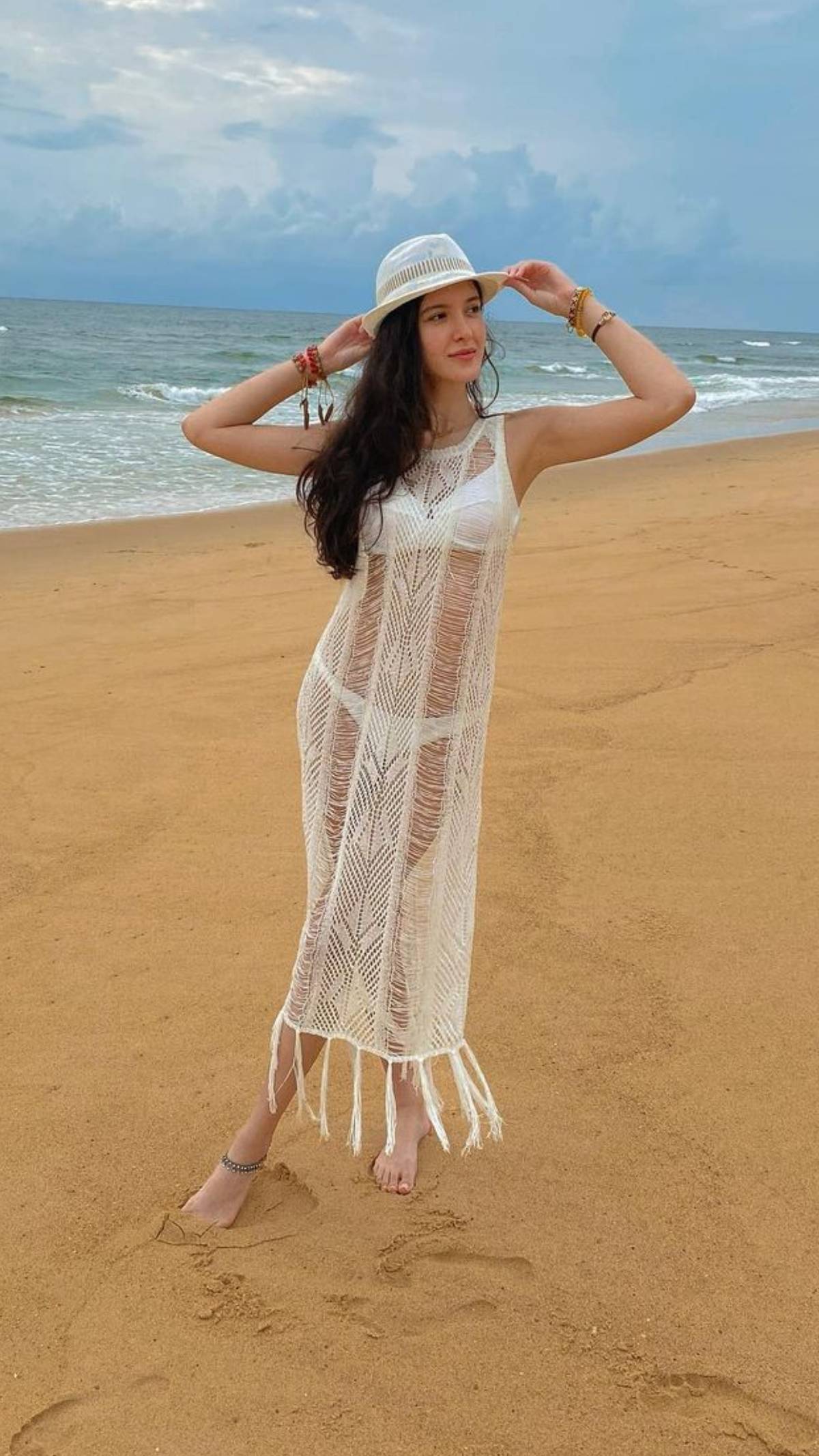 Shanaya Kapoor looks super sexy in the white bikini and the lace overlay