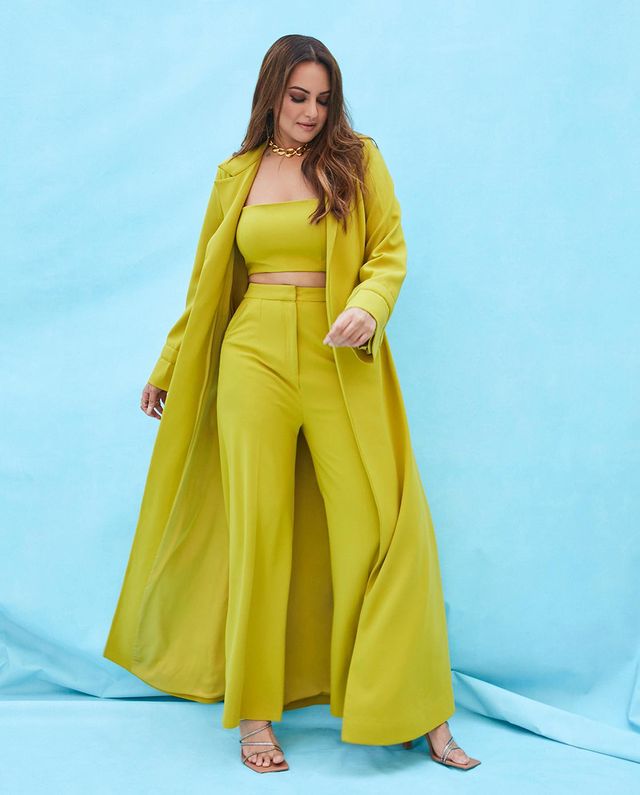 Sonakshi Sinha looks chic in the green co-ord set