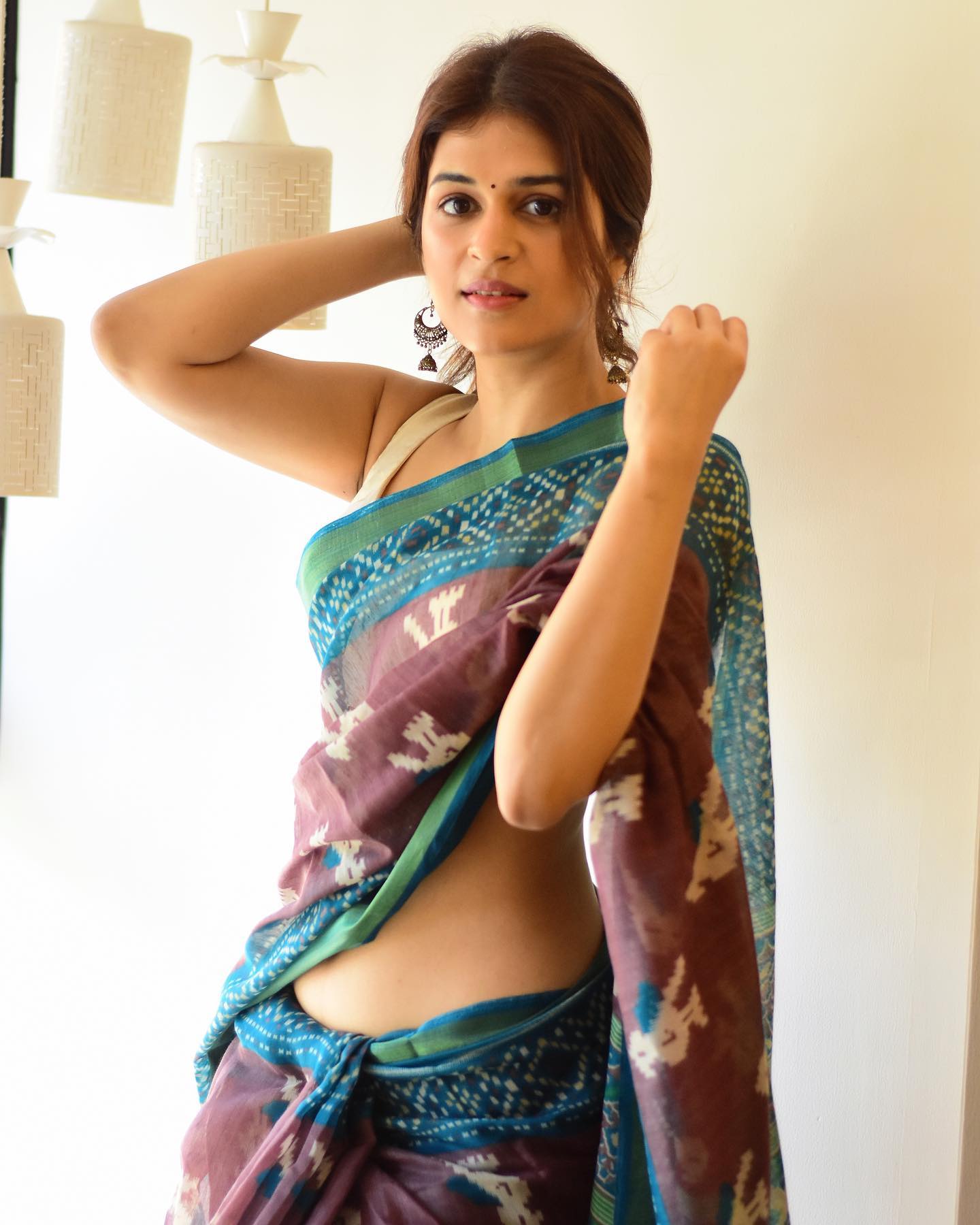 Tollywood actress shraddha das Saree Photoshoot