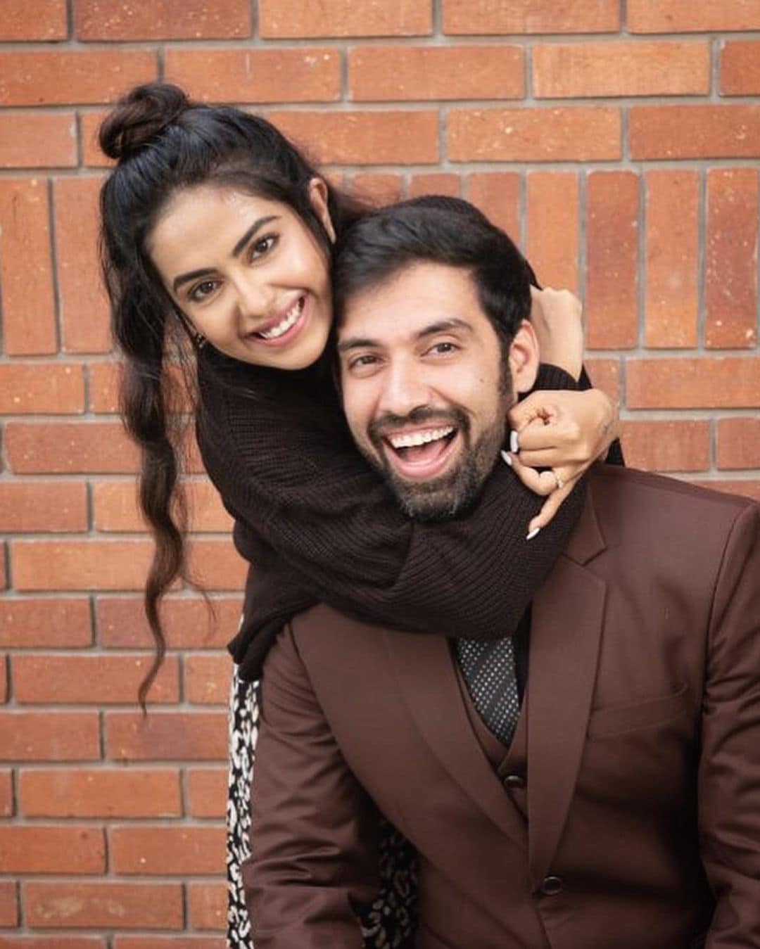 Avika Gor is seen here with her boyfriend Milind Chandwani for a photoshoot. Both look cute together in this picture