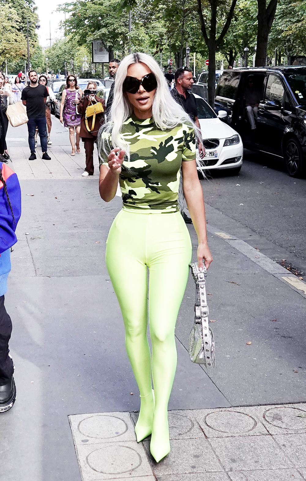 Kim Kardashian looked fabulous when she wore these skintight