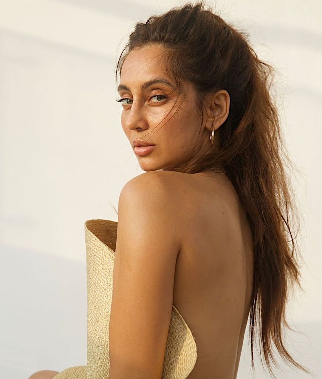 Anusha Dandekar passes sexy vibes in her photos like no other. Scrol ahead to take a look