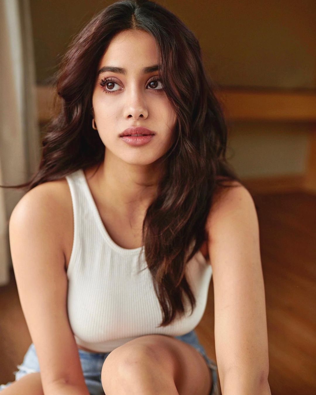 Janhvi Kapoor ditched the designer clothes for the shoot