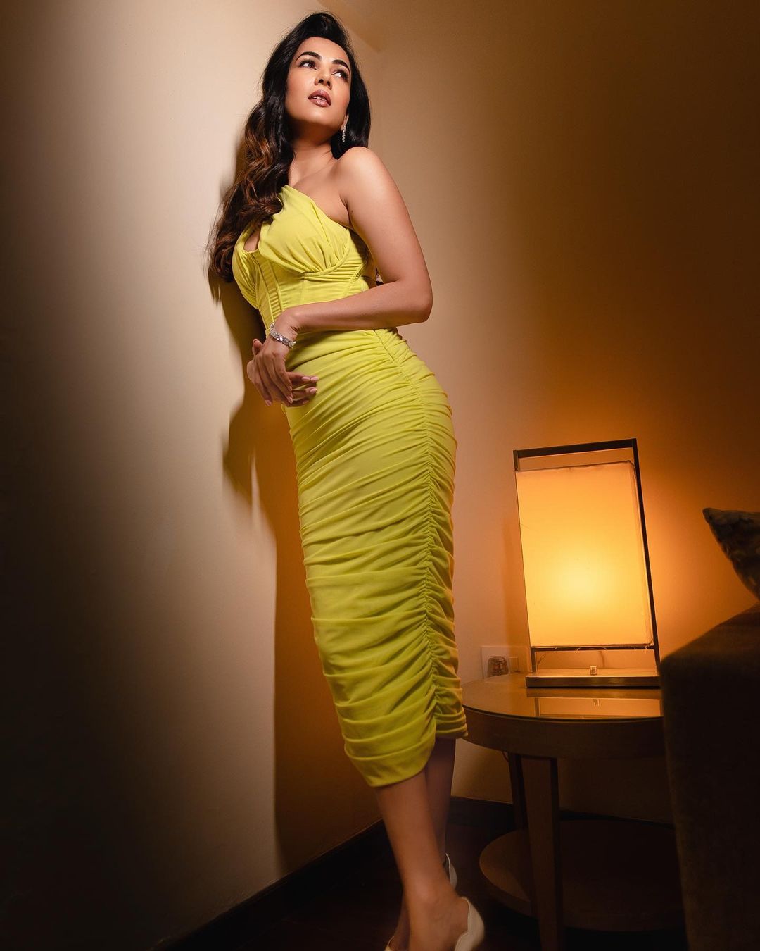 Sonal Chauhan is lighting up Instagram with her photos in a figure-hugging yellow dress.