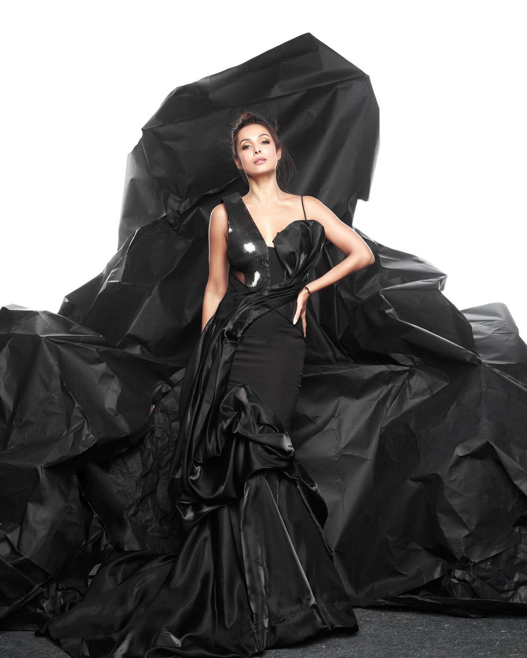 Malaika Arora is sending internet into a tizzy with her ultra glam photoshoot in a flamboyant black gown