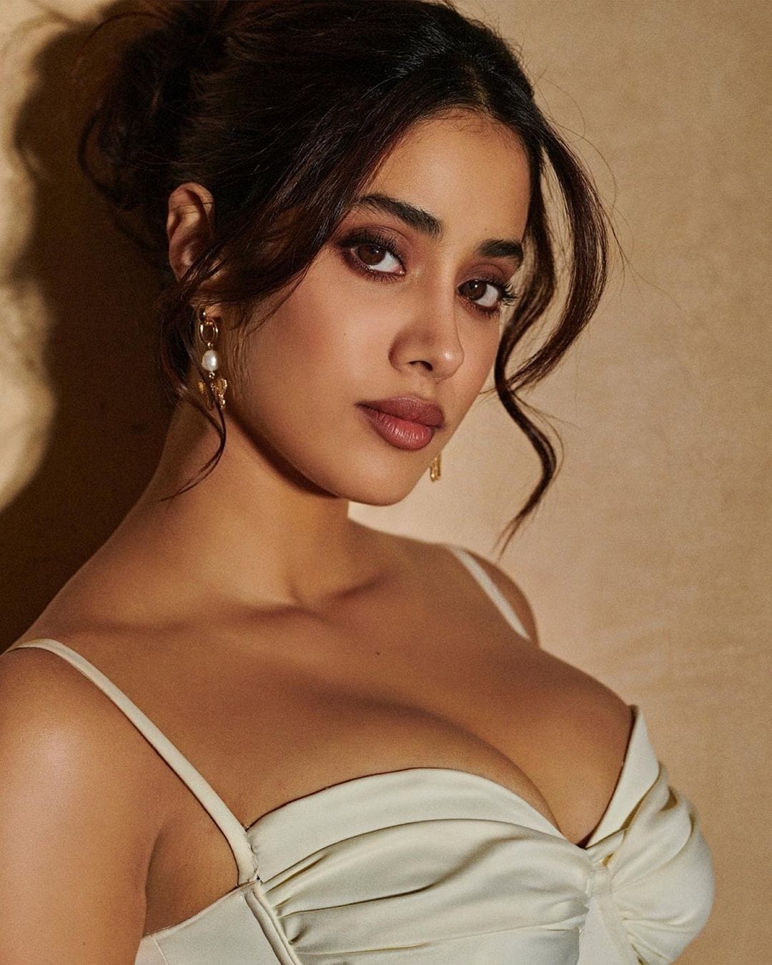 Janhvi Kapoor slays and how in the latest photoshoot