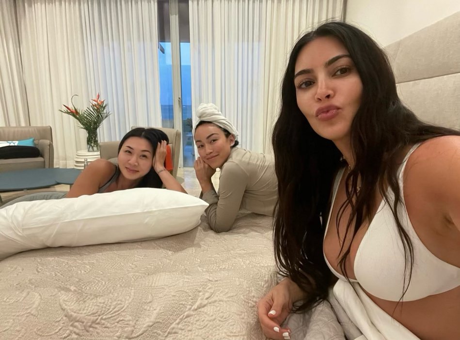 Kim Kardashian has a spa night with her 